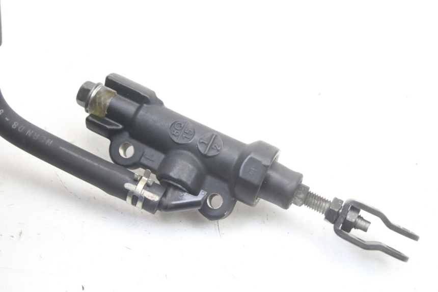 photo de REAR BRAKE MASTER CYLINDER YAMAHA XJ6 600 (2008 - 2016)