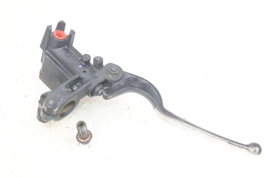 photo de REAR BRAKE MASTER CYLINDER YAMAHA XMAX X-MAX 125 (2006 - 2009)