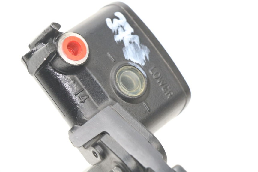 photo de REAR BRAKE MASTER CYLINDER YAMAHA XP T-MAX TMAX 500 (2008 - 2012)