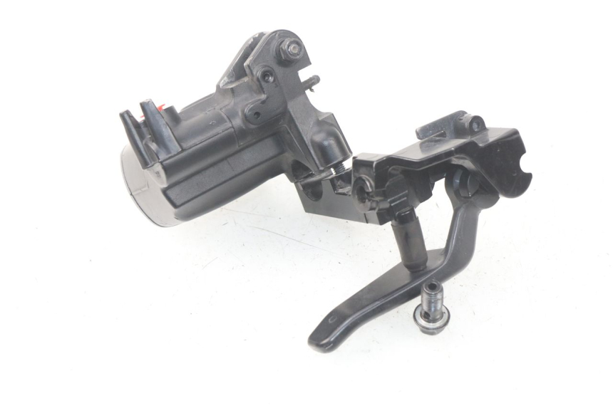 photo de REAR BRAKE MASTER CYLINDER YAMAHA YP T-MAX TMAX 530 (2017 - 2020)