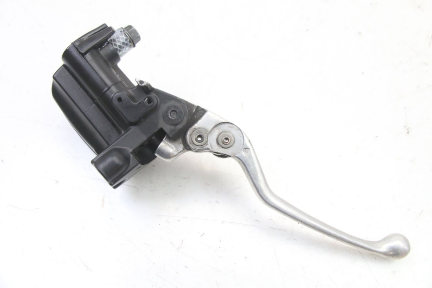 photo de REAR BRAKE MASTER CYLINDER YAMAHA YP T-MAX TMAX 530 (2017 - 2020)