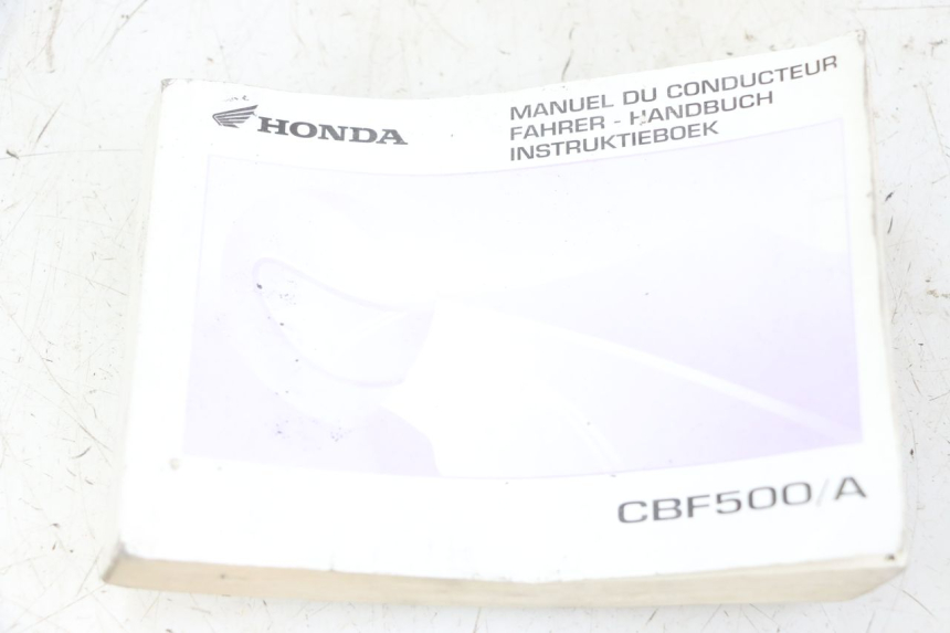photo de USER MANUAL HONDA CBF 500 (2004 - 2007)