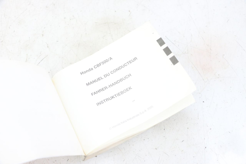 photo de USER MANUAL HONDA CBF 500 (2004 - 2007)