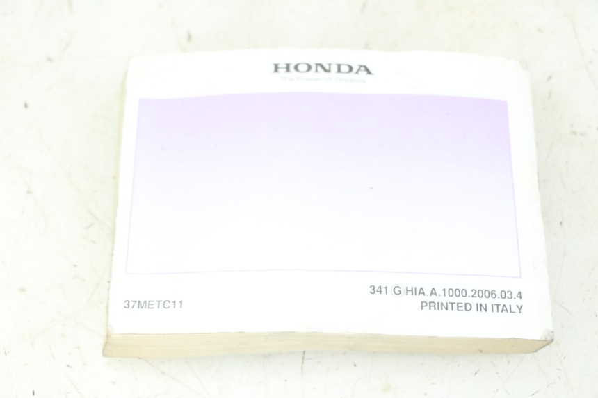 photo de USER MANUAL HONDA CBF 500 (2004 - 2007)