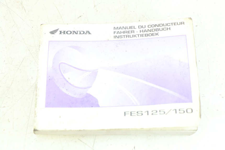 photo de USER MANUAL HONDA FES PANTHEON 125 (2003 - 2007)