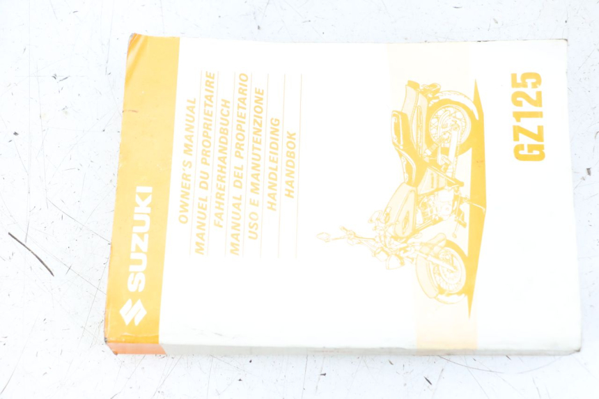 photo de USER MANUAL SUZUKI GZ MARAUDER 125 (1998 - 2004)