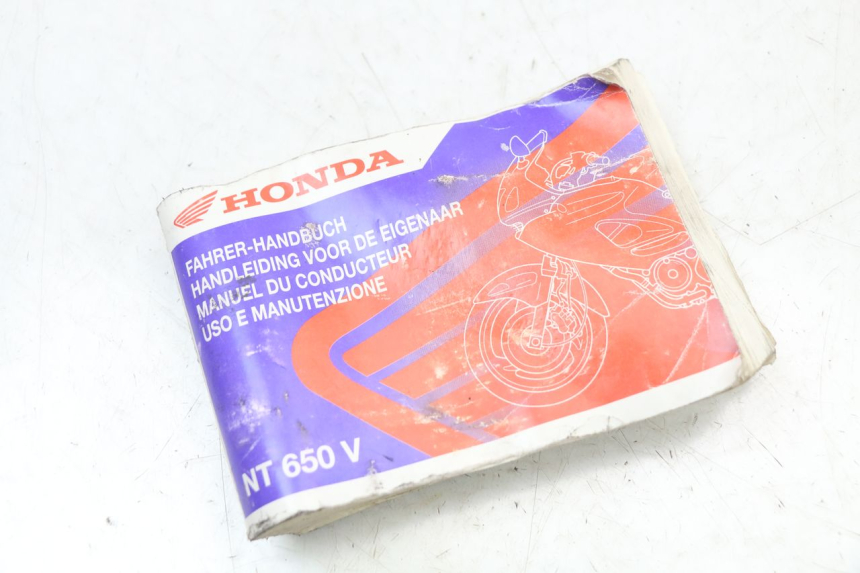 photo de USER MANUAL HONDA NTV DEAUVILLE 650 (1998 - 2001)