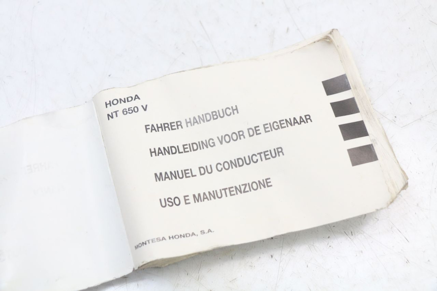 photo de USER MANUAL HONDA NTV DEAUVILLE 650 (1998 - 2001)