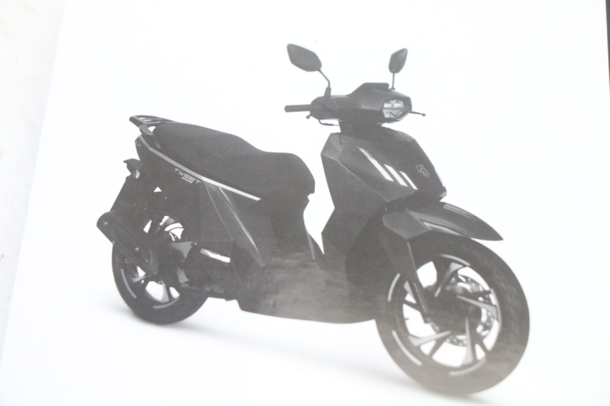 photo de USER MANUAL PEUGEOT TWEET 4T 50 (2023 - 2025)