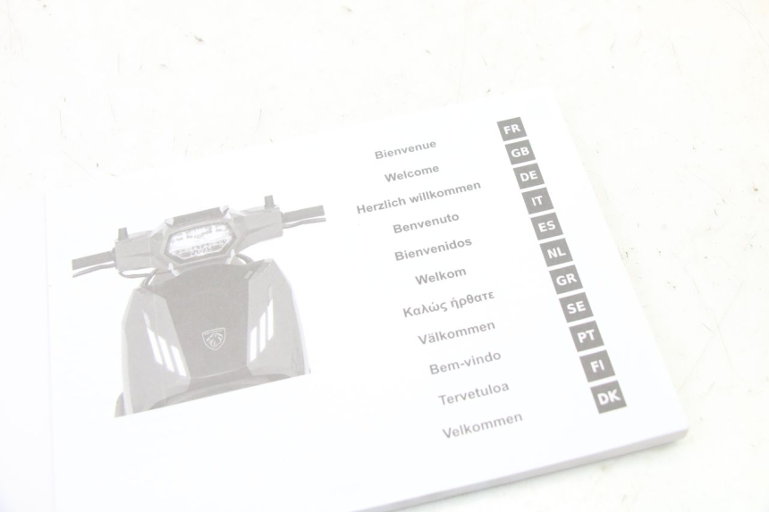 photo de USER MANUAL PEUGEOT TWEET 4T 50 (2023 - 2025)