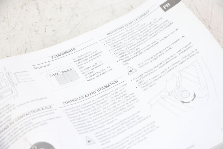 photo de USER MANUAL PEUGEOT TWEET 4T 50 (2014 - 2019)