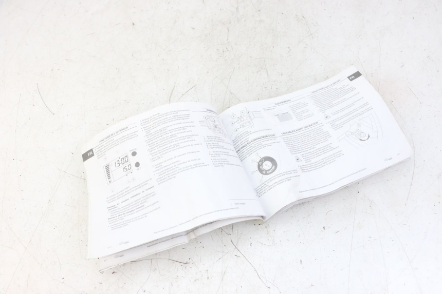 photo de USER MANUAL PEUGEOT TWEET 4T 50 (2014 - 2019)