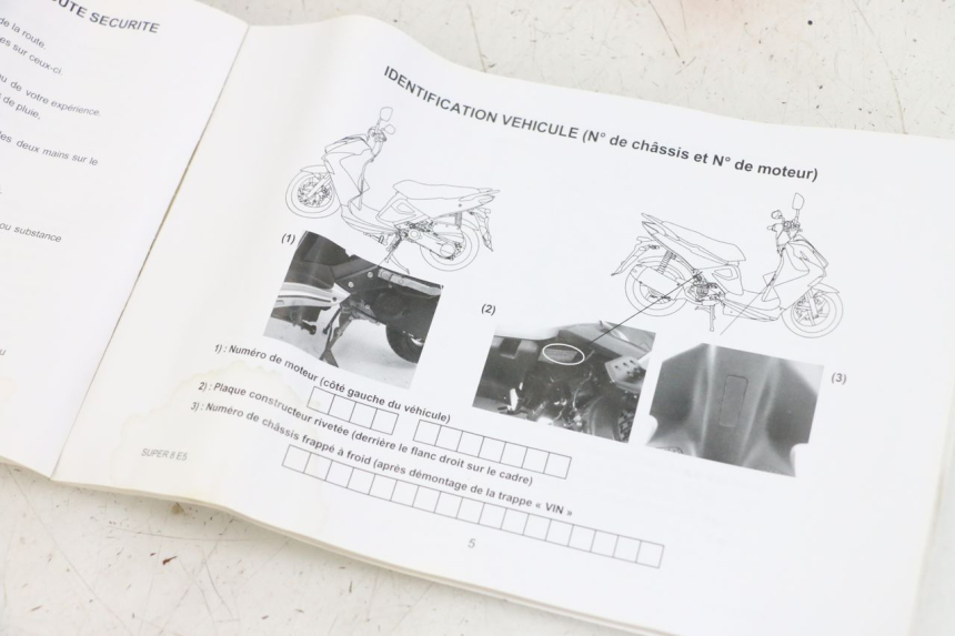 photo de USER MANUAL KYMCO SUPER 8 4T 50 (2021 - 2024)