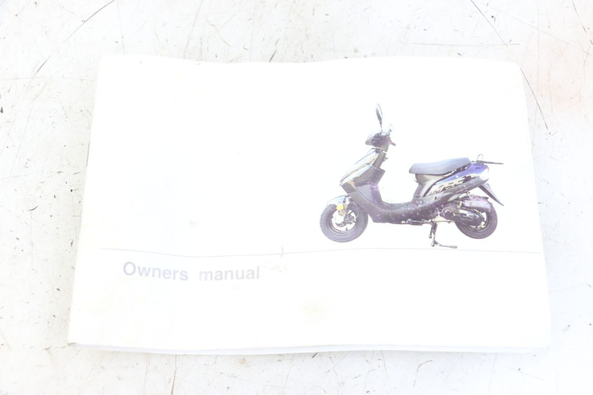 photo de USER MANUAL TNT MOTOR ROMA 10' 4T 50 (2019 - 2022)