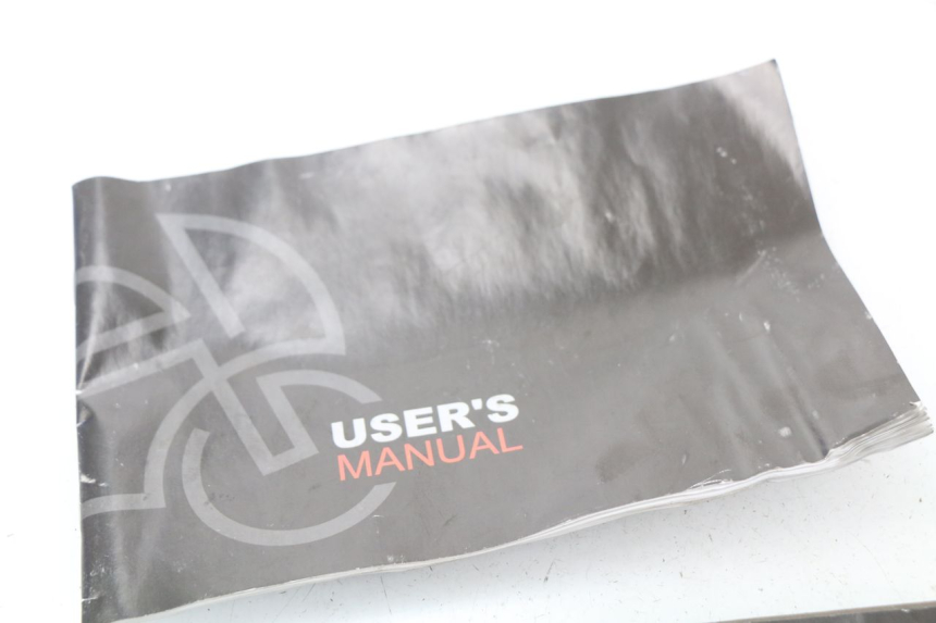 photo de USER MANUAL UNIVERSAL BIKE ZN50QT-11B 50 (2018 - 2021)