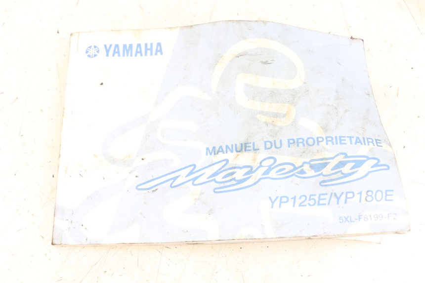 photo de USER MANUAL YAMAHA YP MAJESTY 125 (2002 - 2006)