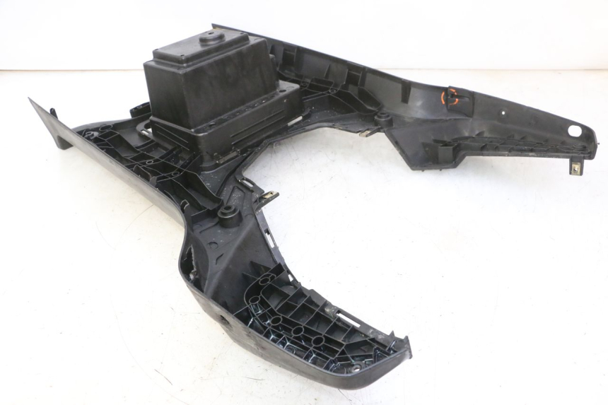 photo de FLOOR PANEL KYMCO AGILITY NAKED RENOUVO 2T 50 (2011 - 2018)