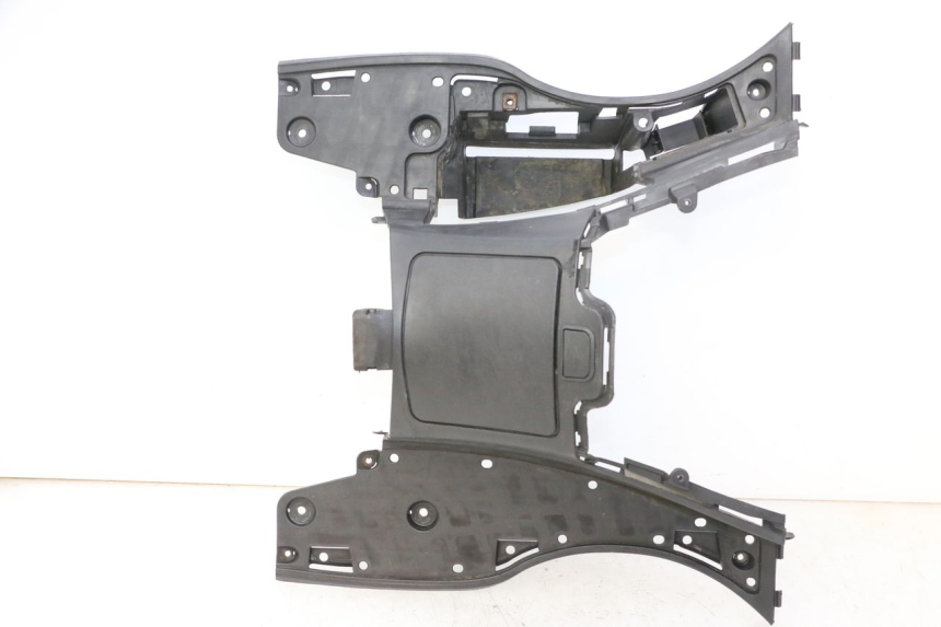 photo de FOOTREST SUZUKI BURGMAN 125 (2007 - 2014)