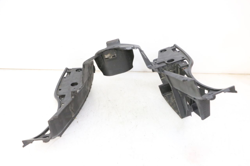 photo de FOOTREST SUZUKI BURGMAN 125 (2007 - 2014)