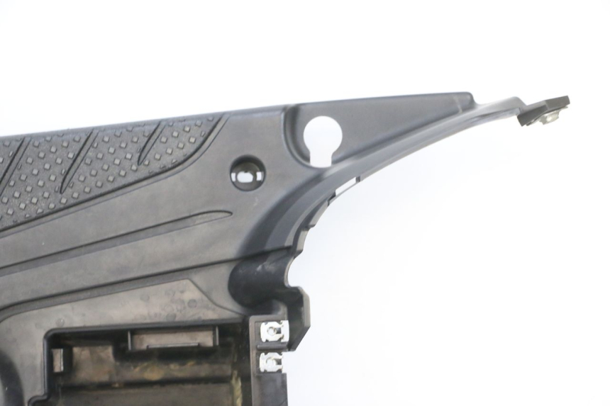 photo de FOOTREST YAMAHA BW'S EASY 50 (2013 - 2016) - Alternative angle