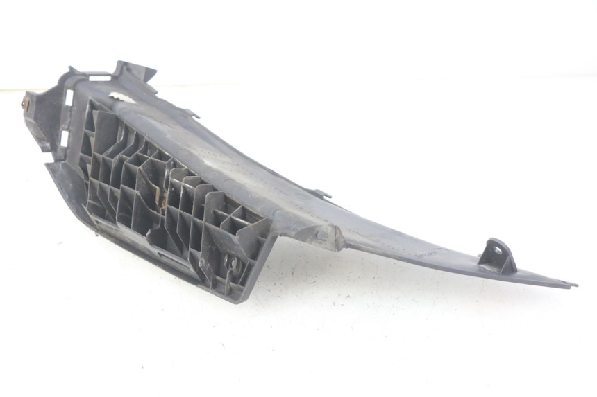 photo de RIGHT FOOTREST SUZUKI BURGMAN 125 (2007 - 2014)
