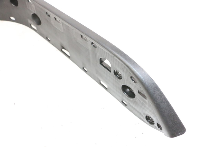 photo de RIGHT FLOOR PANEL SUZUKI BURGMAN 650 (2013 - 2020)