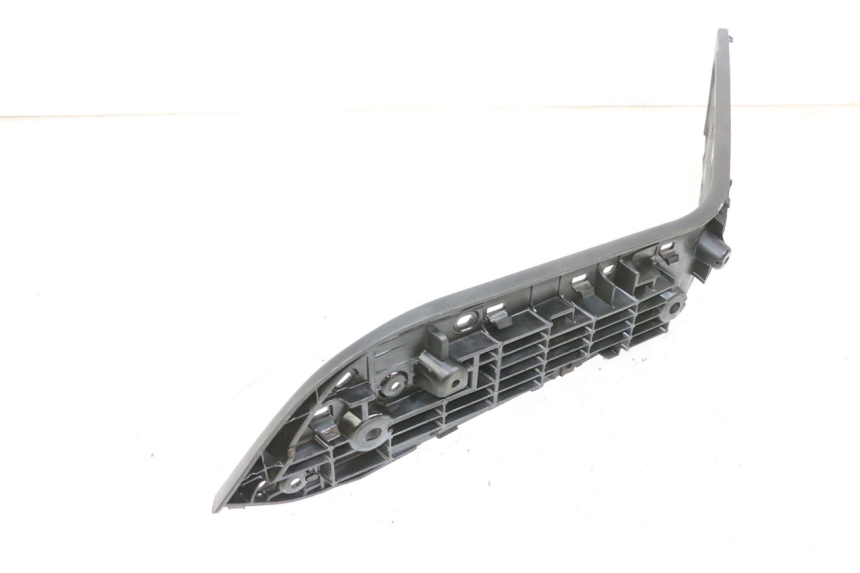 photo de RIGHT FLOOR PANEL SUZUKI BURGMAN 650 (2013 - 2020)