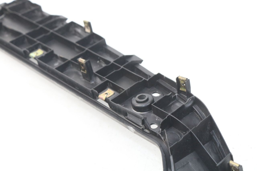 photo de RIGHT FOOTREST KYMCO DINK STREET 125 (2009 - 2014)