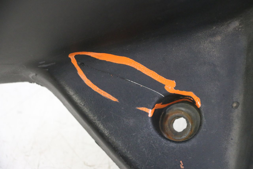 photo de RIGHT FOOTREST PEUGEOT ELYSTAR 50 (2002 - 2014)