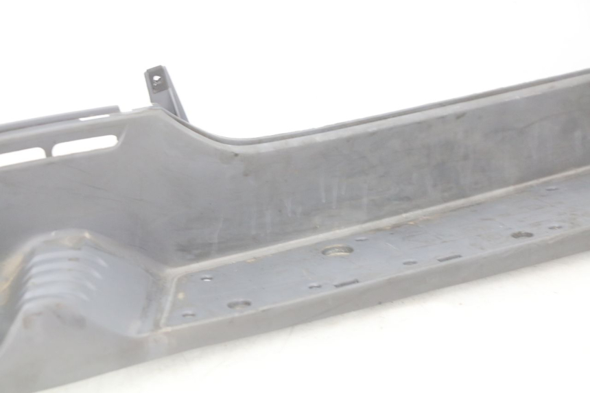 photo de RIGHT FOOTREST HONDA FES PANTHEON 2T 125 (1998 - 2002)