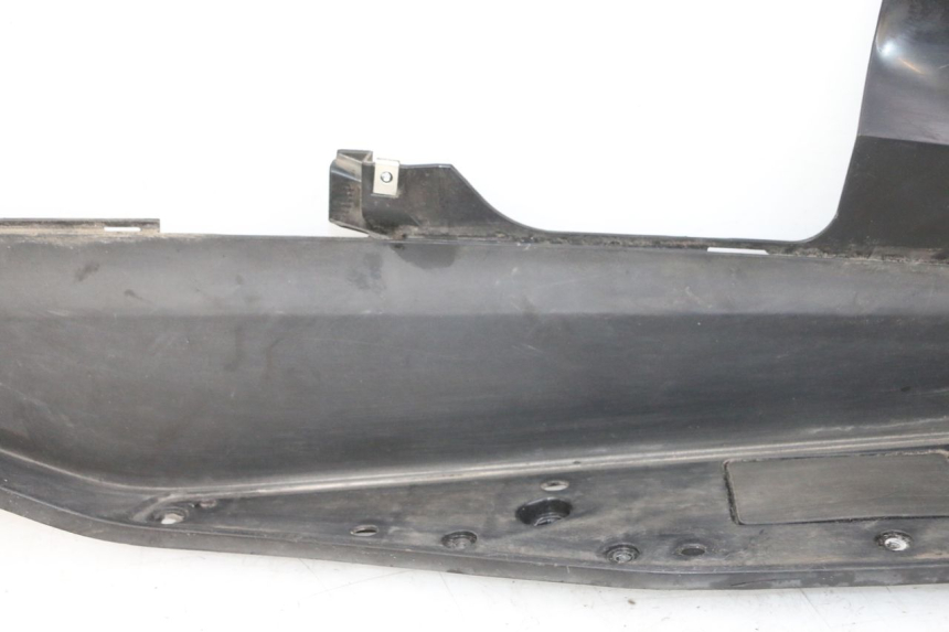 photo de RIGHT FLOOR PANEL HONDA FORZA ABS 300 (2013 - 2019)