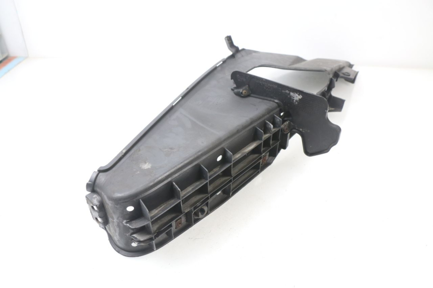 photo de RIGHT FOOTREST HONDA FES PANTHEON 125 (2003 - 2007)