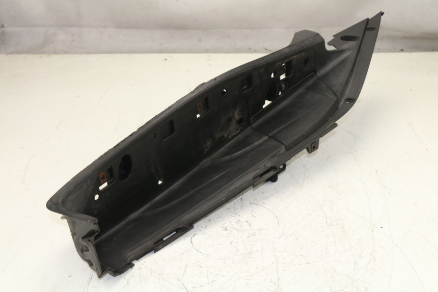 photo de RIGHT FLOOR PANEL HONDA FES S-WING SWING 125 (2007 - 2015)