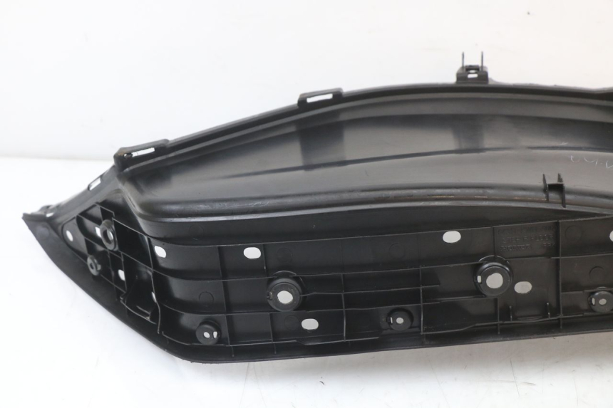 photo de RIGHT FLOOR PANEL HONDA PCX (JF28) 125 (2009 - 2011)