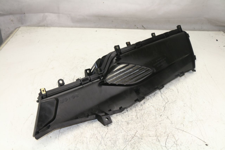 photo de RIGHT FLOOR PANEL KYMCO DINK STREET ABS 125 (2011 - 2018)