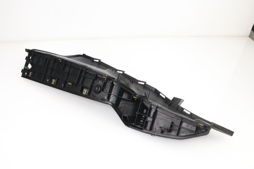 photo de RIGHT FLOOR PANEL KYMCO DINK STREET ABS 125 (2011 - 2018)