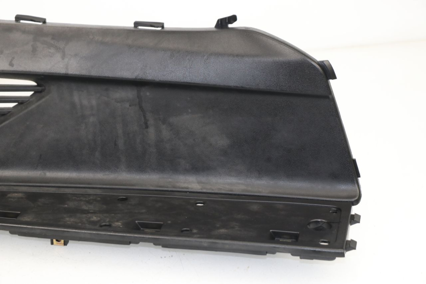 photo de RIGHT FLOOR PANEL KYMCO DINK STREET ABS 125 (2011 - 2018)
