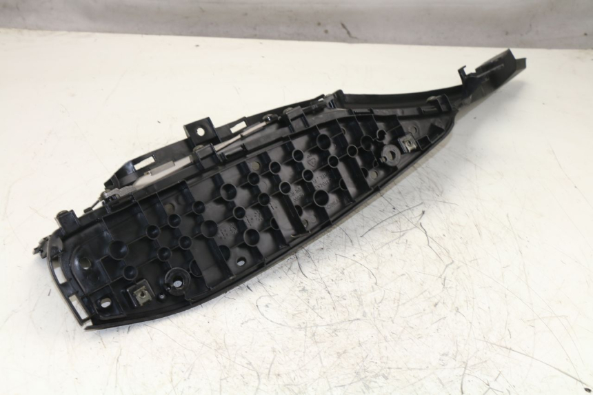 photo de RIGHT FLOOR PANEL KYMCO K-XCT 125 (2013 - 2017)