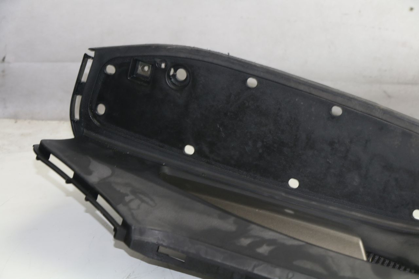 photo de RIGHT FLOOR PANEL KYMCO K-XCT 125 (2013 - 2017)