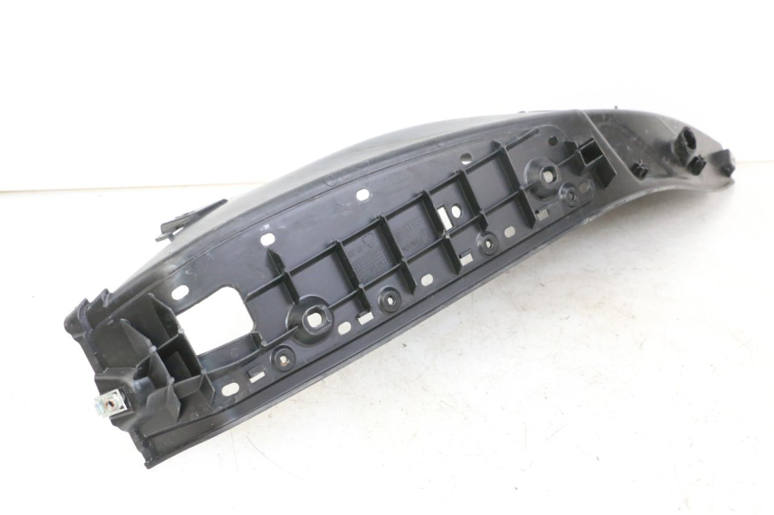 photo de RIGHT FOOTREST PIAGGIO MP3 500 (2014 - 2016)