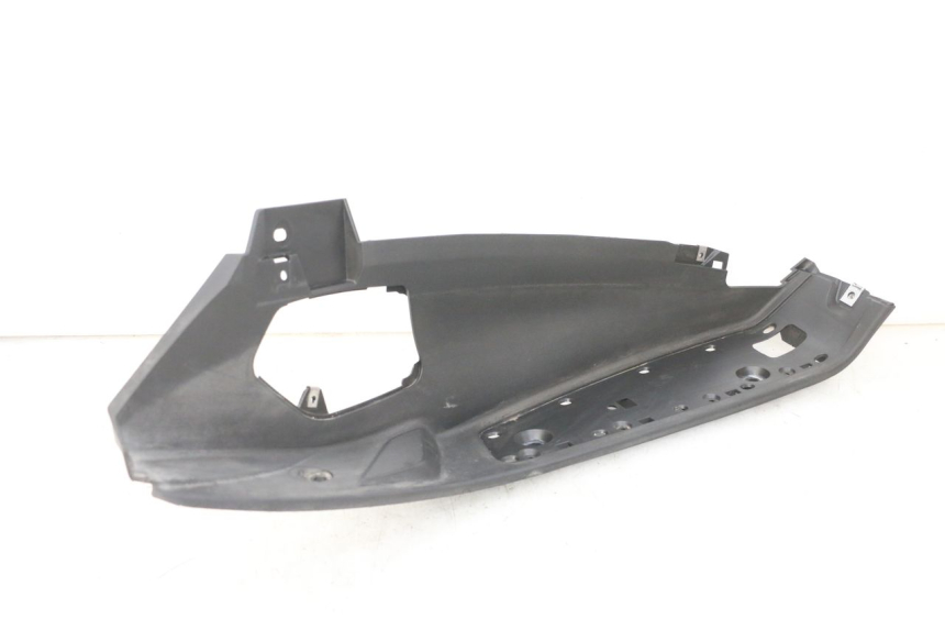 photo de RIGHT FLOOR PANEL PIAGGIO MP3 500 (2016 - 2018) - Product overview
