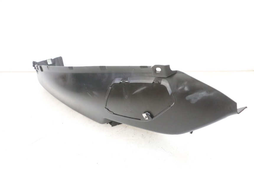 photo de RIGHT FOOTREST PIAGGIO MP3 RL 250 (2007 - 2010) - Product overview