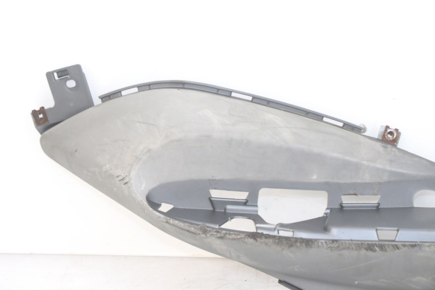 photo de RIGHT FOOTREST YAMAHA NEOS NEO'S 4T 50 (2008 - 2016)