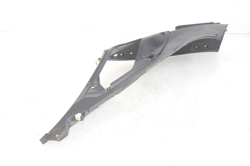 photo de RIGHT FLOOR PANEL PEUGEOT GEOPOLIS RS 125 (2007 - 2009)