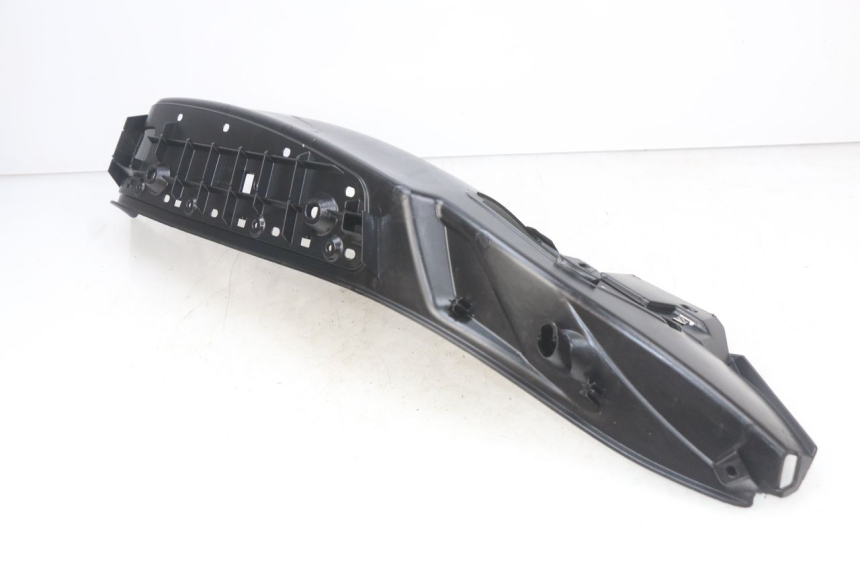 photo de RIGHT FOOTREST PIAGGIO MP3 500 (2014 - 2016)