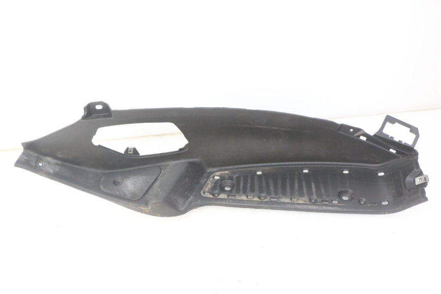 photo de RIGHT FOOTREST PIAGGIO MP3 125 (2006 - 2014)