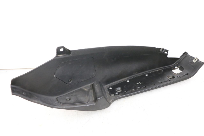 photo de RIGHT FLOOR PANEL PIAGGIO MP3 500 (2011 - 2015)