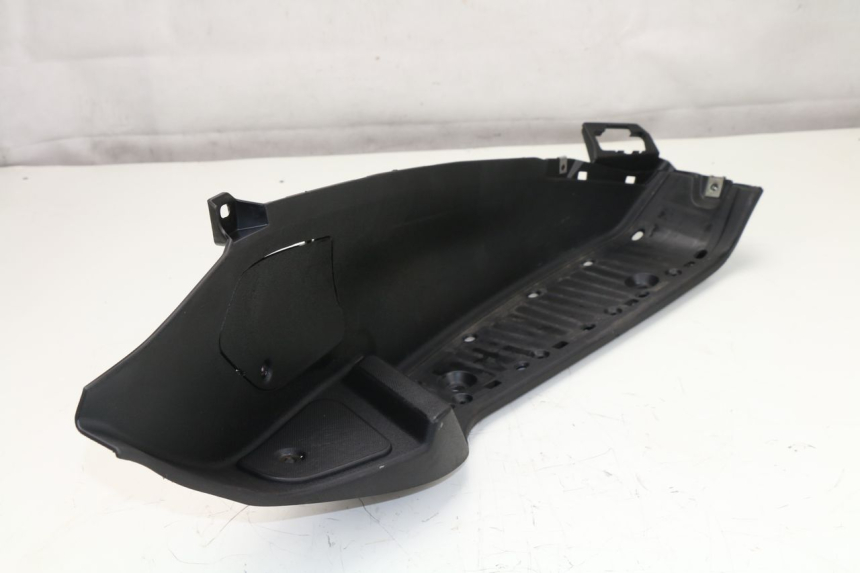 photo de RIGHT FOOTREST PIAGGIO MP3 125 (2006 - 2014)