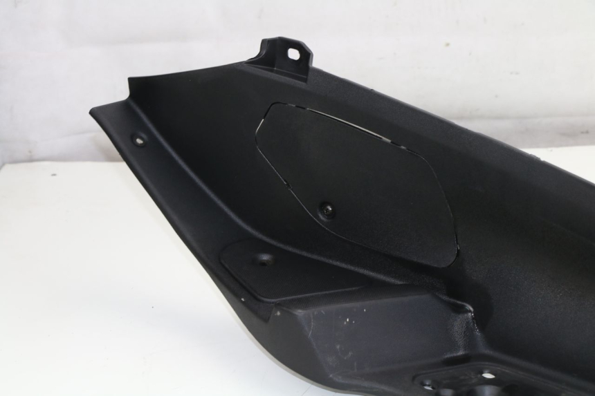 photo de RIGHT FOOTREST PIAGGIO MP3 125 (2006 - 2014)