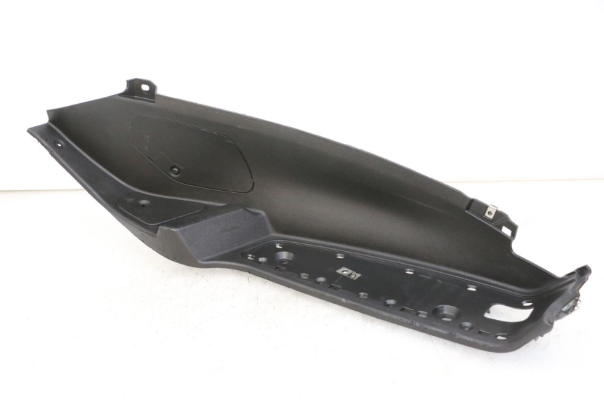 photo de RIGHT FOOTREST PIAGGIO MP3 LT 400 (2007 - 2012)